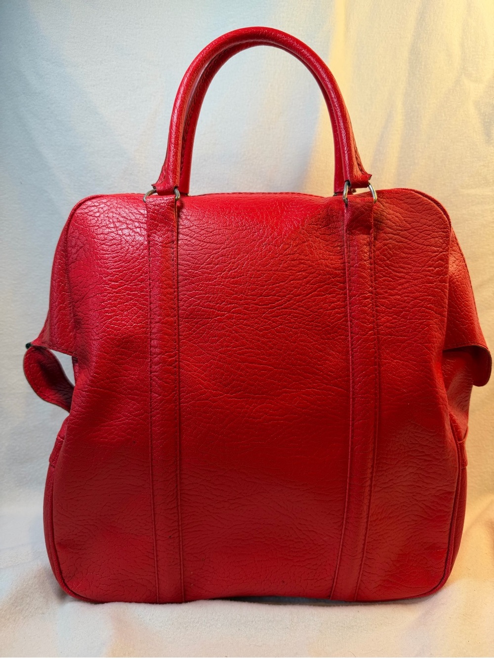 Vintage Amelia Earhart Red Carry On Overnight Bag MCM w/ Keys & Tag